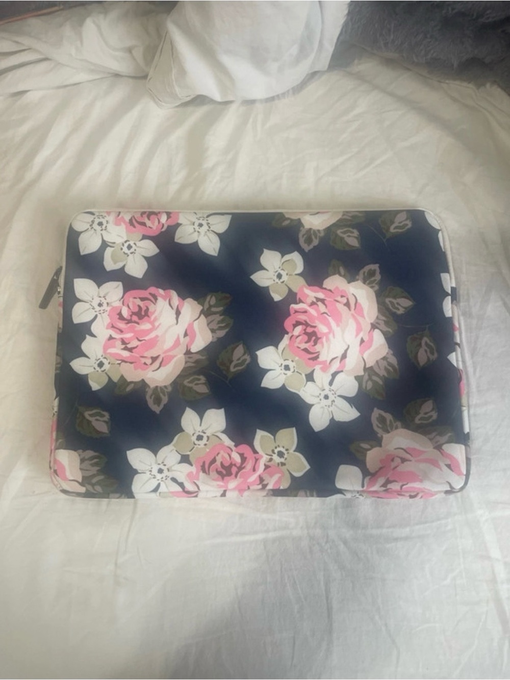 White Rose Floral Print Navy Laptop Sleeve - Picture 2 of 5